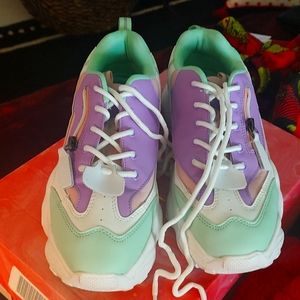 These you are women's platform sneakers